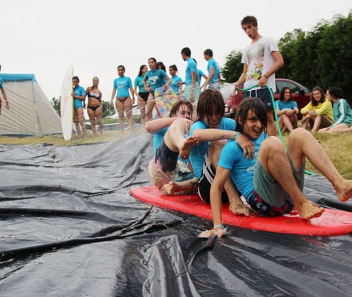 SURF CAMP JÓVENES